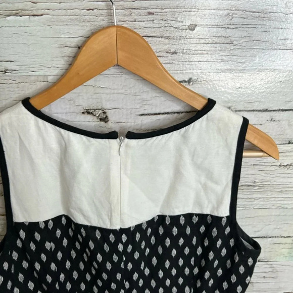 Ivanka  trump black ivory dress sleeveless size 8 - Picture 5 of 8